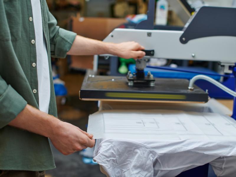 Why Is Screen Printing Best for Team Uniforms and Workwear?